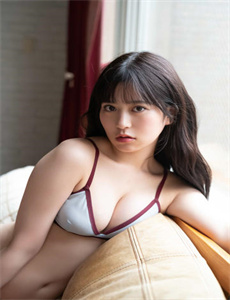美女131高清图片大全-护花危情2