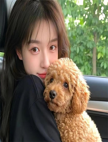 女大学生管家不同导演版本比较值得回味的：艺术风格差异分析